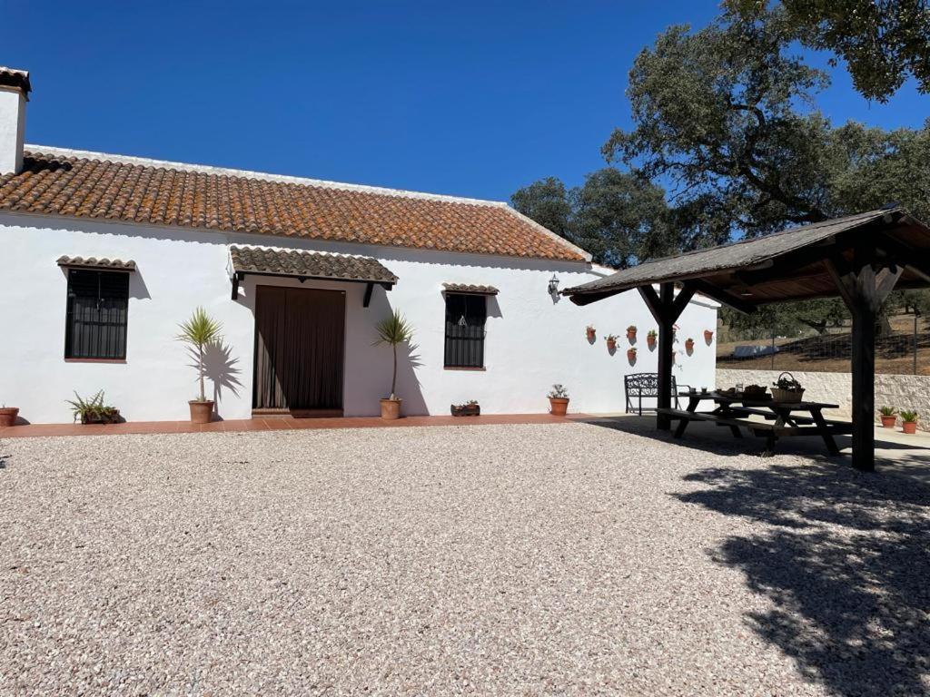 كثل دي لا سييرا Casa Rural La Dehesilla المظهر الخارجي الصورة