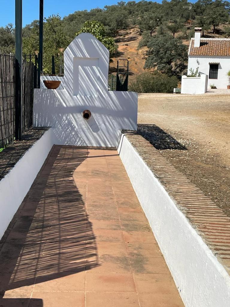 كثل دي لا سييرا Casa Rural La Dehesilla المظهر الخارجي الصورة