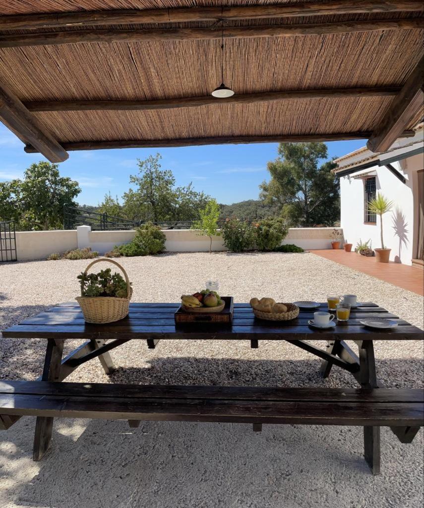 كثل دي لا سييرا Casa Rural La Dehesilla المظهر الخارجي الصورة