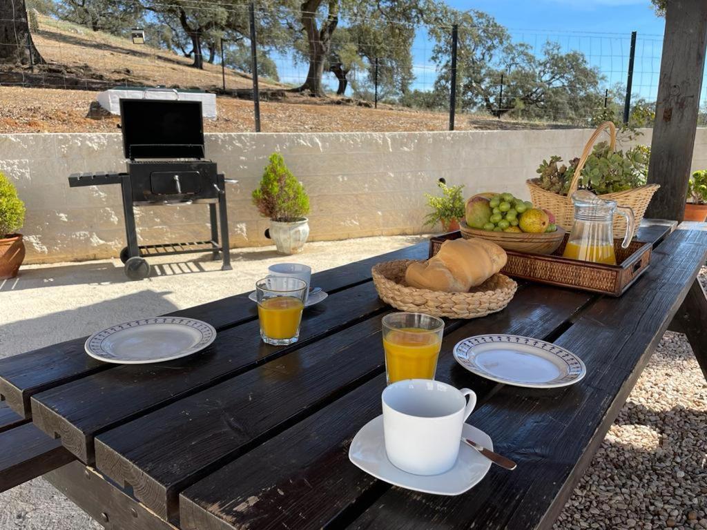 كثل دي لا سييرا Casa Rural La Dehesilla المظهر الخارجي الصورة