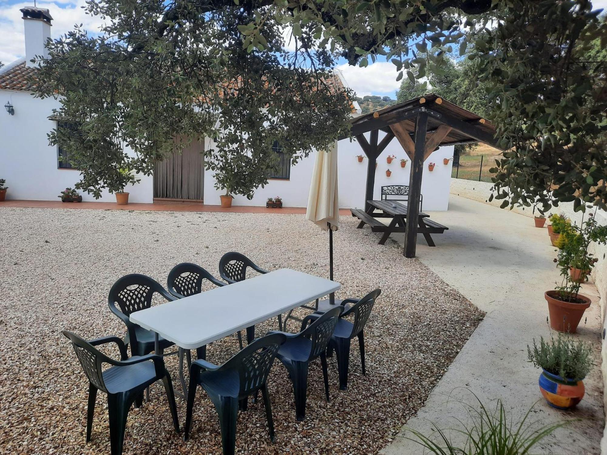 كثل دي لا سييرا Casa Rural La Dehesilla المظهر الخارجي الصورة