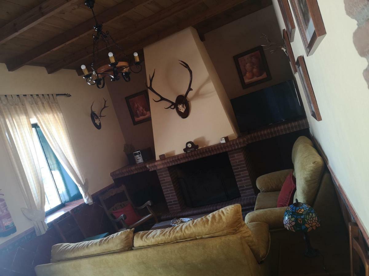 كثل دي لا سييرا Casa Rural La Dehesilla المظهر الخارجي الصورة