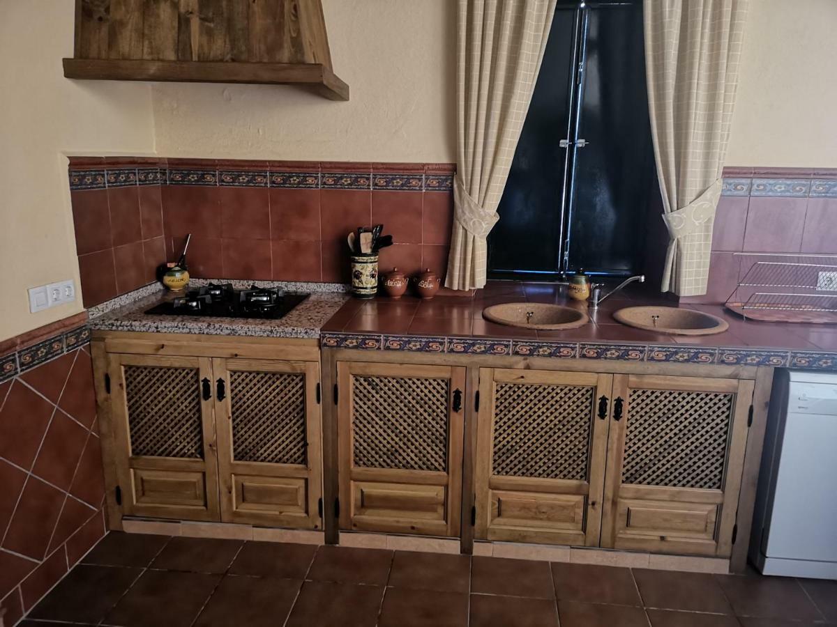 كثل دي لا سييرا Casa Rural La Dehesilla المظهر الخارجي الصورة