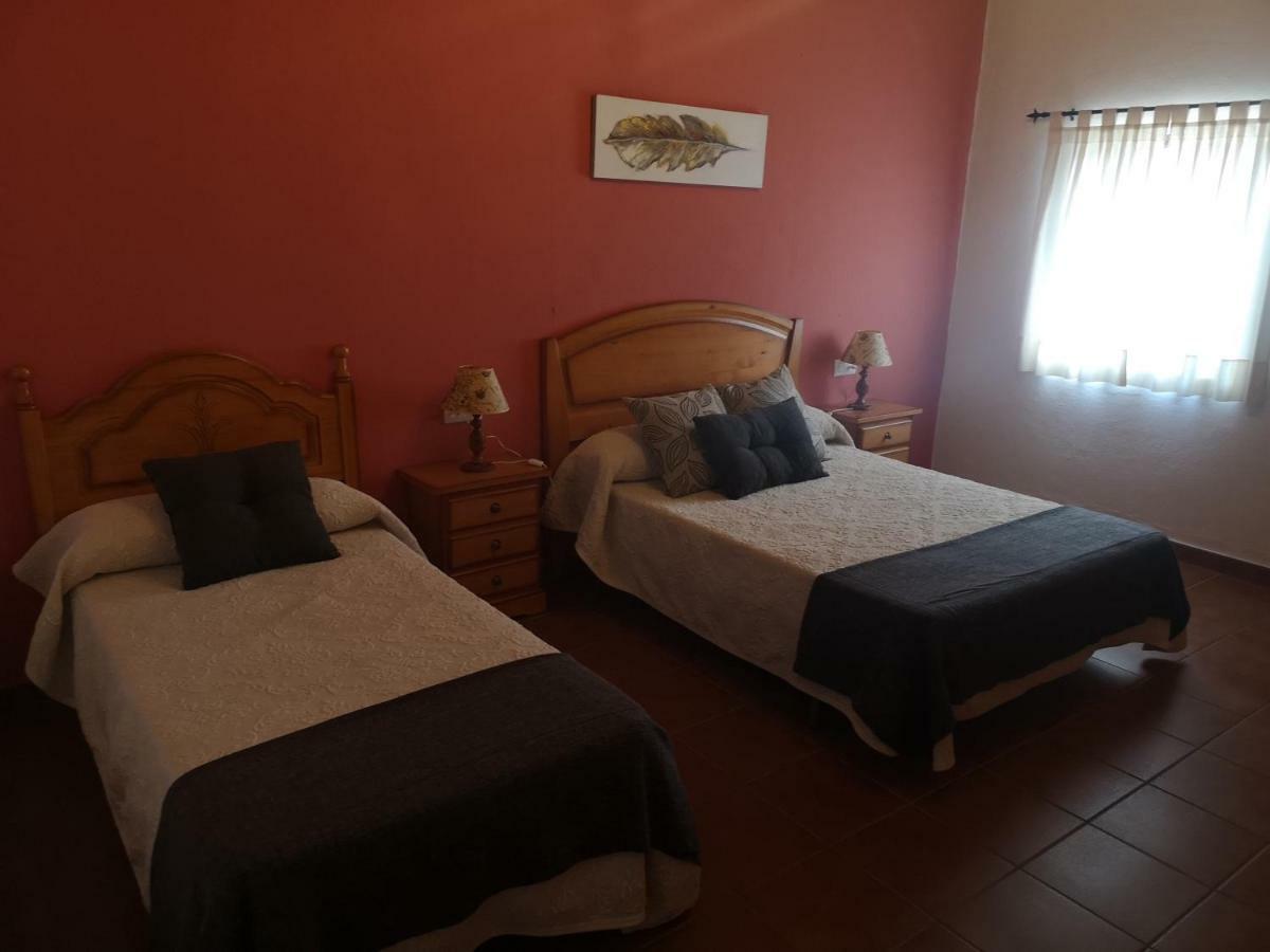كثل دي لا سييرا Casa Rural La Dehesilla المظهر الخارجي الصورة