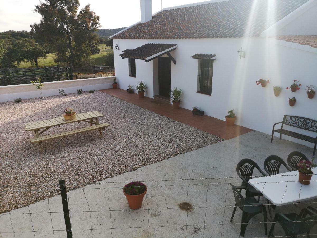 كثل دي لا سييرا Casa Rural La Dehesilla المظهر الخارجي الصورة