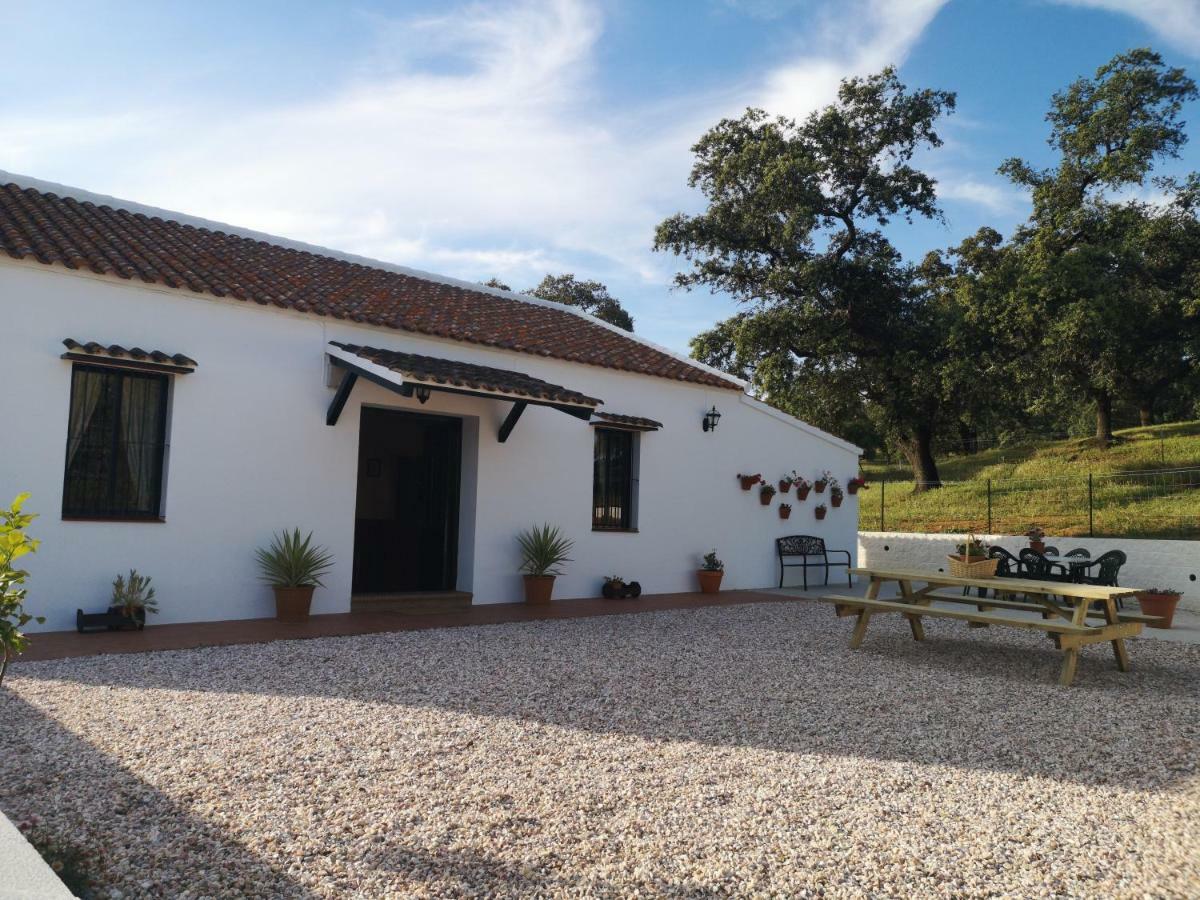 كثل دي لا سييرا Casa Rural La Dehesilla المظهر الخارجي الصورة